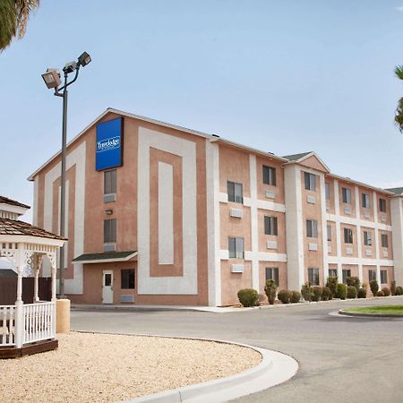 Travelodge By Wyndham Yermo Exterior foto